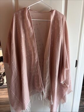 Women’s Lightweight Pink Fringe Poncho Shrug